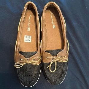 EUC American Eagle Navy Blur and Brown Loafers Size 12